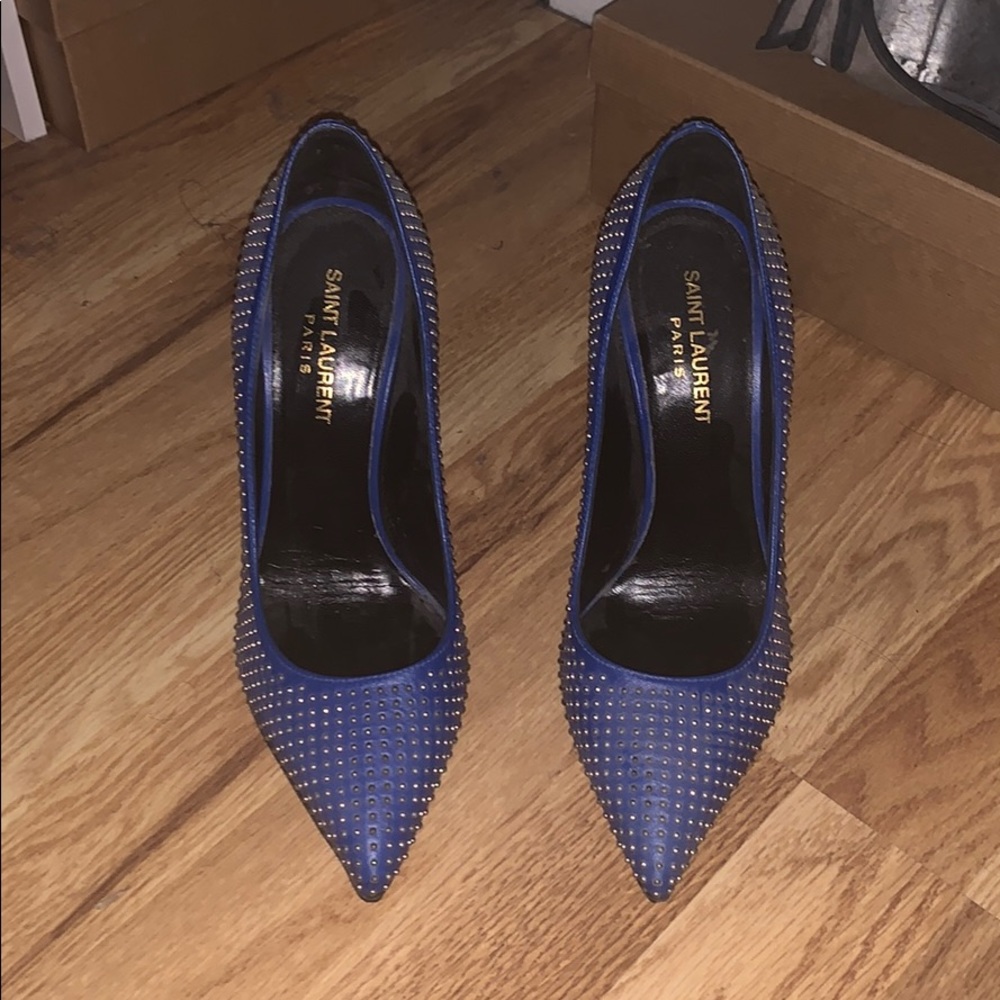 Brand new worn once indoors